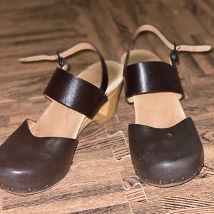 Dansko Malin Closed Toe Sandal